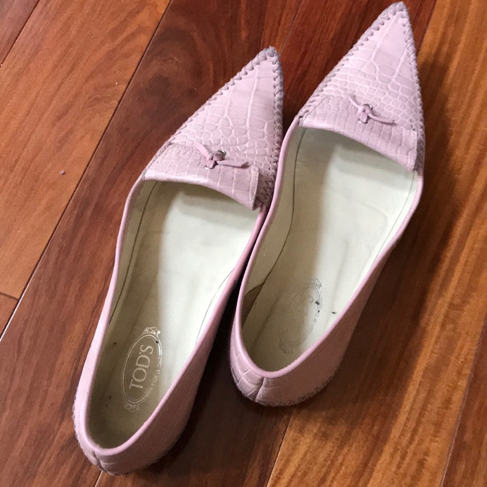TODS pink crocodile flats - Picture 1 of 4